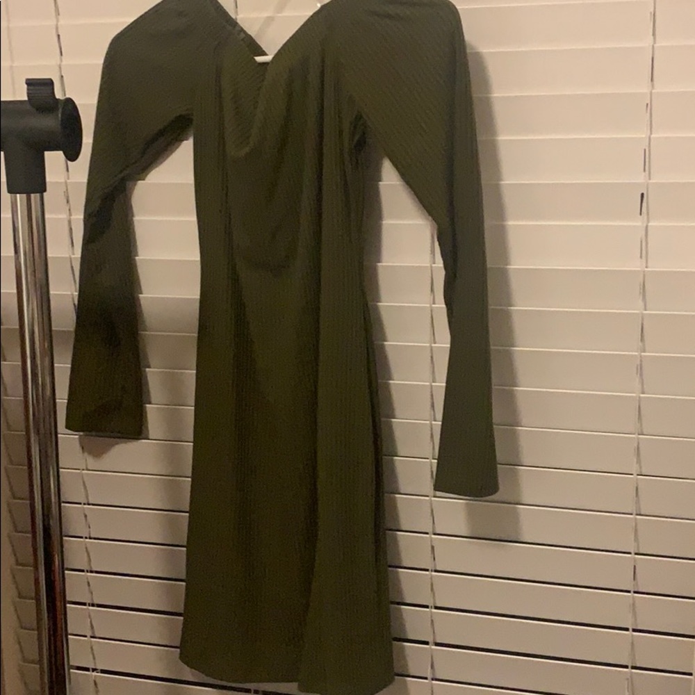 Off the shoulder right dress